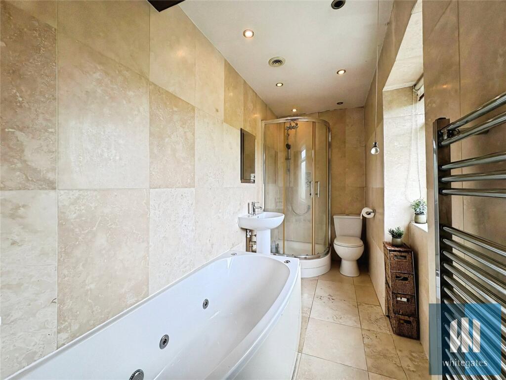 House in Kirklees, Mirfield - View 4