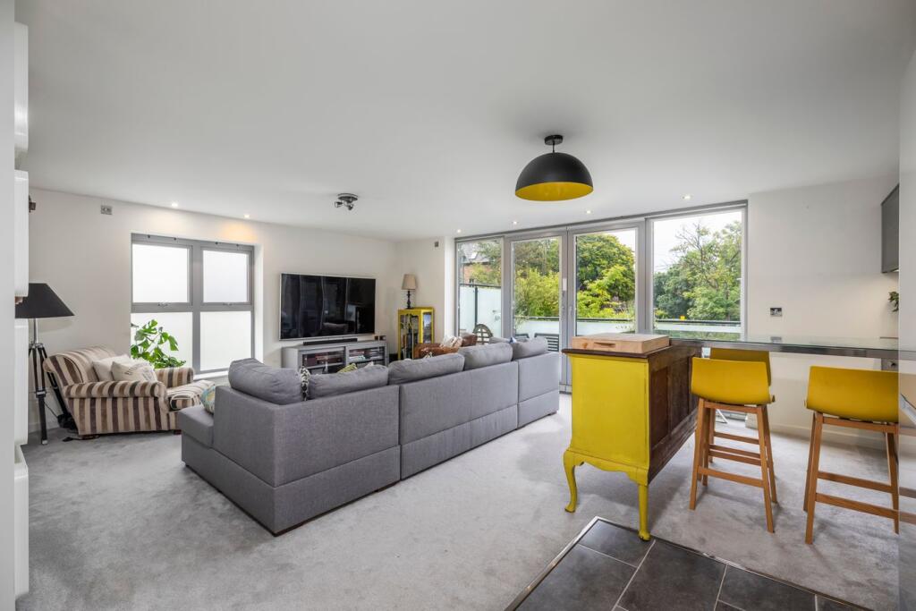 Apartment in Poole - View 5