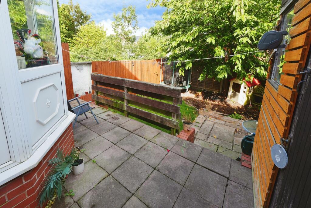 Dingle Street, Oldbury, B69 photo 4