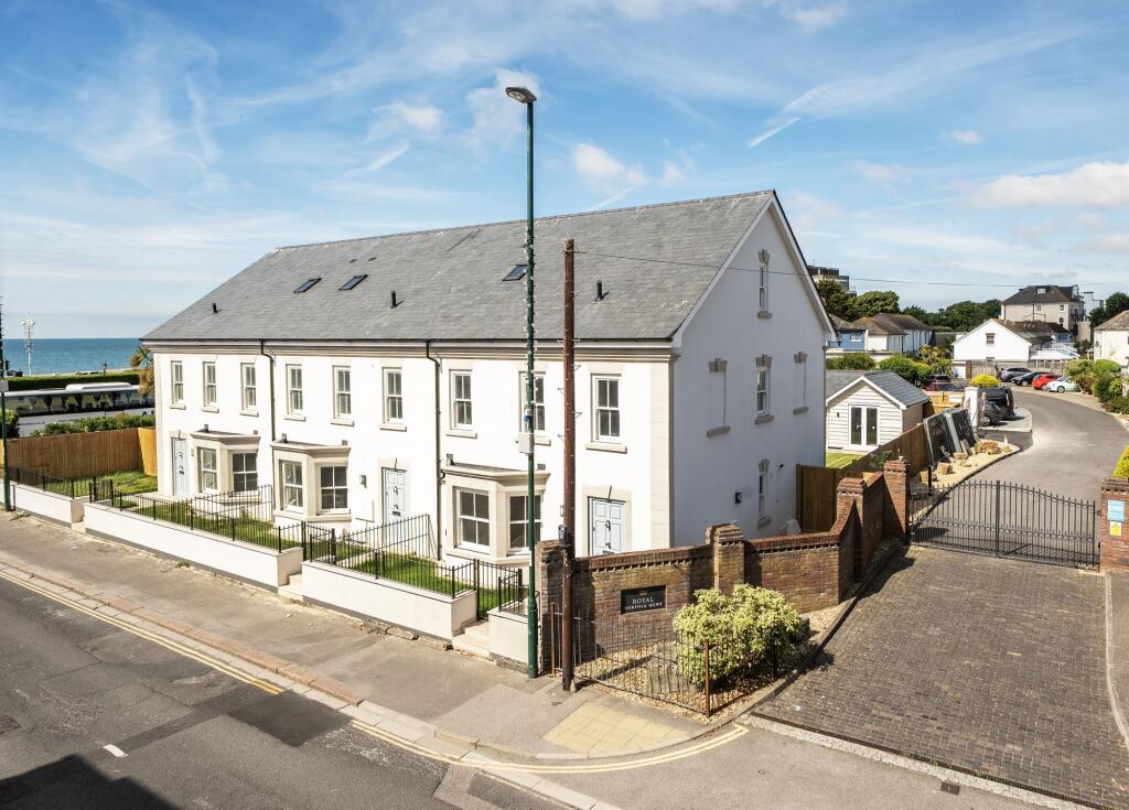 Main image of property: West Street, Bognor Regis, PO21
