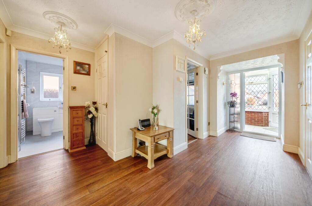 House in South Holland, Cackle Hill, Holbeach - More