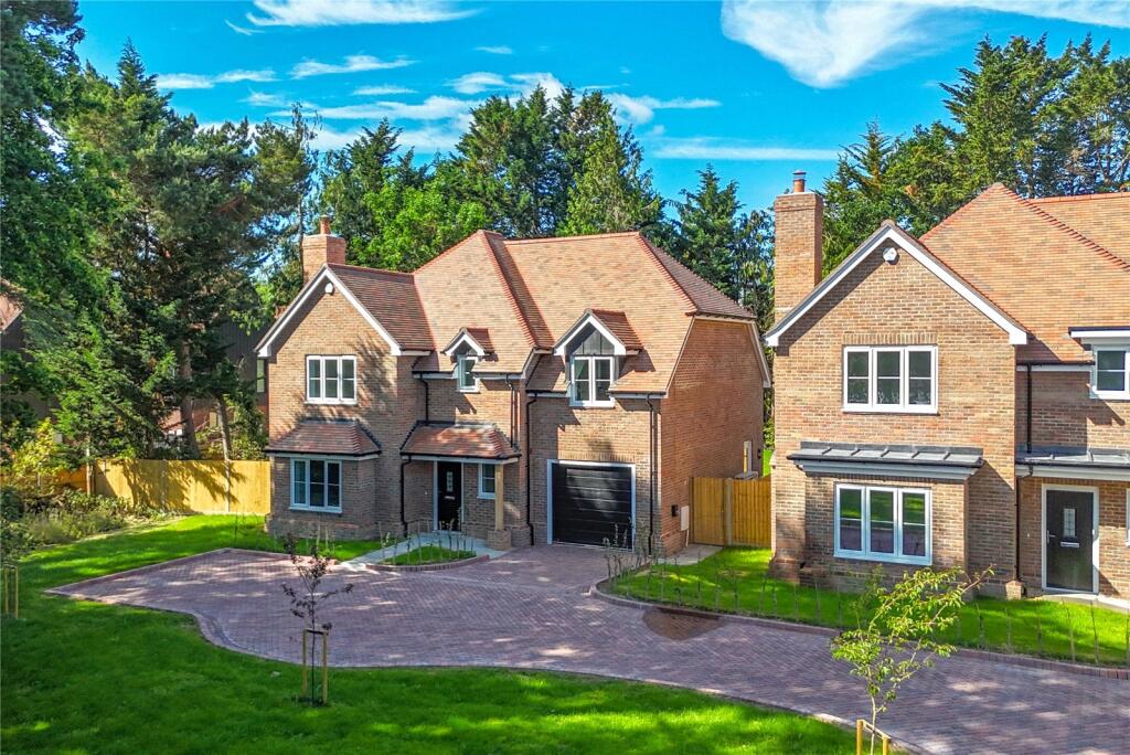 Main image of property: Bartley Heath, North Warnborough, Hook, Hampshire, RG29