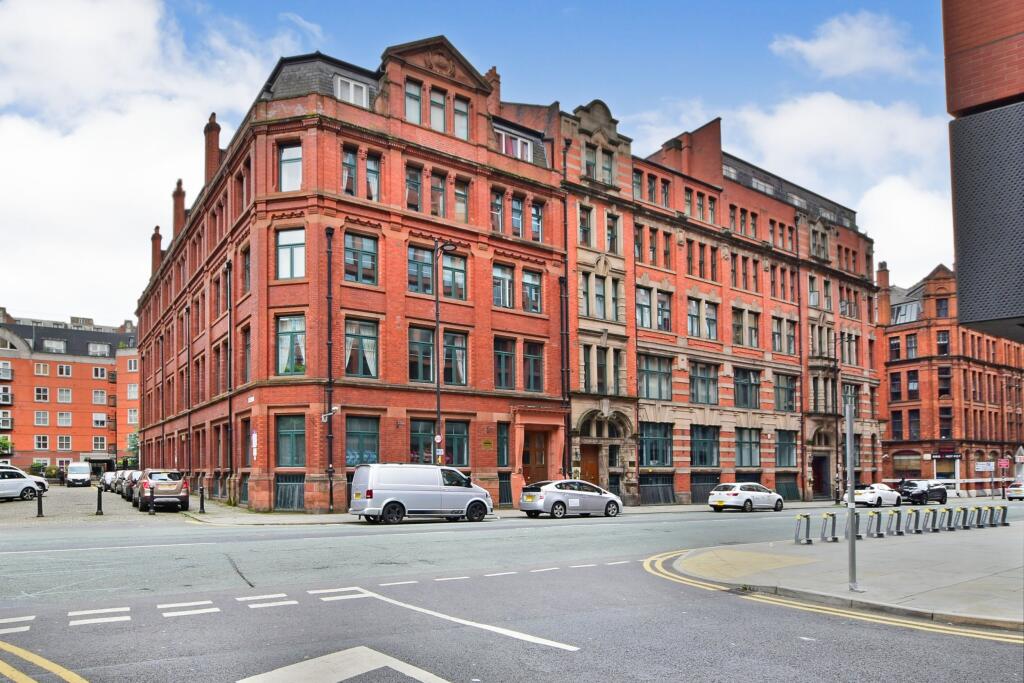 Main image of property: Whitworth Street, Manchester, M1