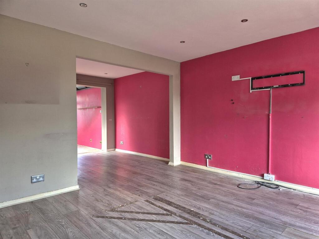 House in Weston-super-Mare, North Worle - View 2