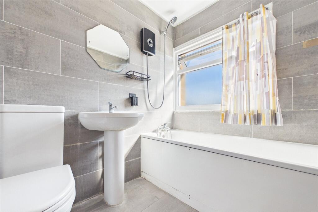 House in Theale, West Berkshire - View 3