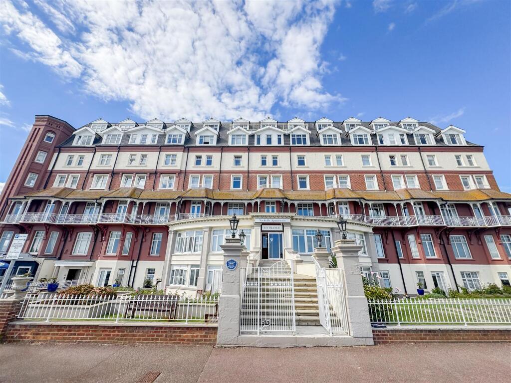 Apartment in Rother, Central, Bexhill-on-Sea