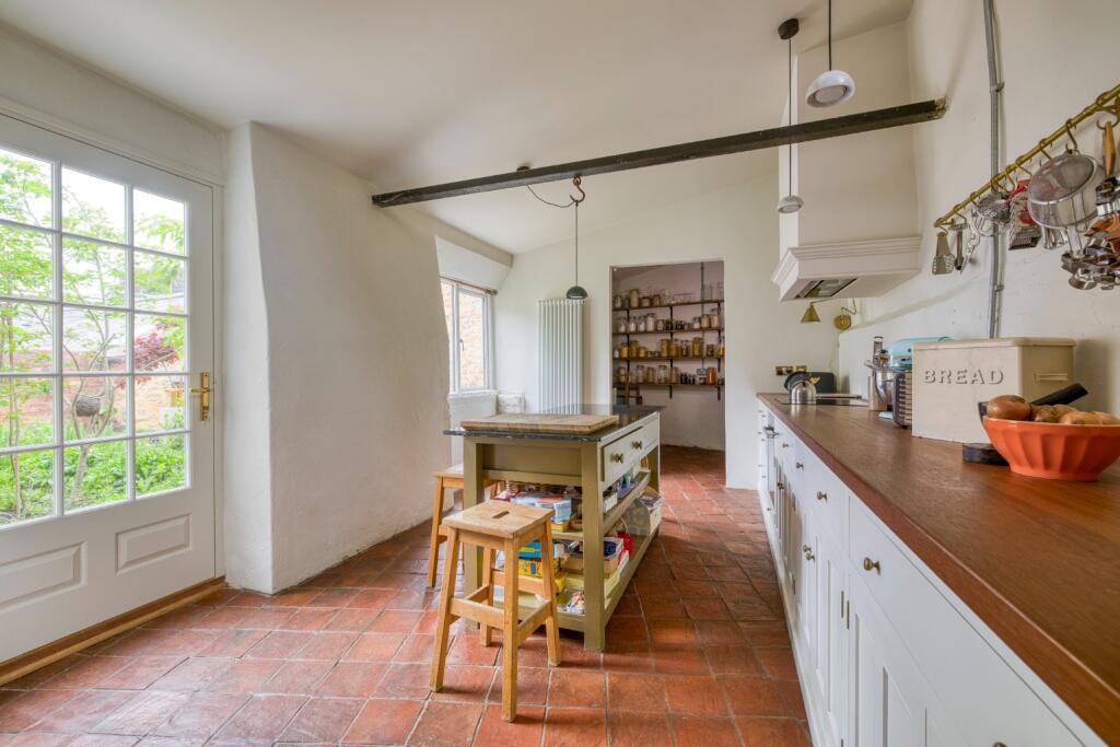 Bailey Hill, Castle Cary - More