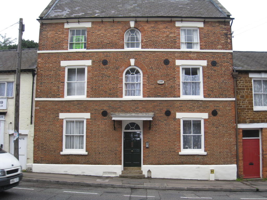 Main image of property: Flat 4, Queen Ann House29 High Street,Wellingborough,NN8