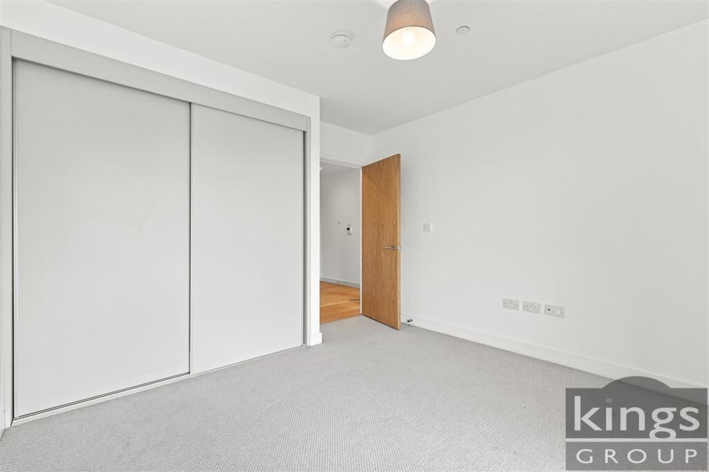 House in London - View 4
