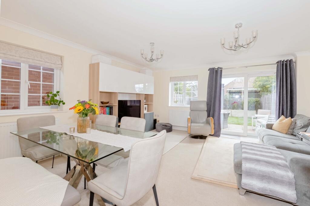 Lily Gardens, Worthing, BN13 photo 2