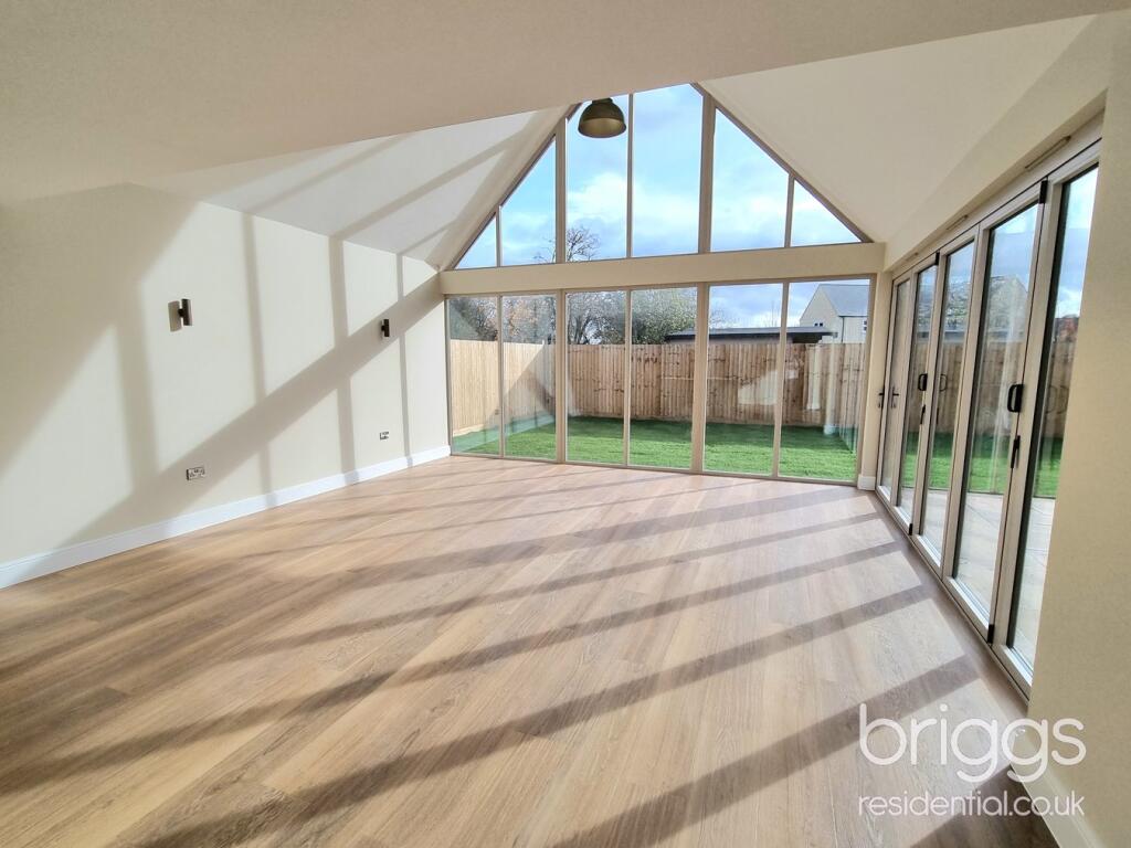 Eastgate, Deeping St James, Market Deeping, PE6 photo 3