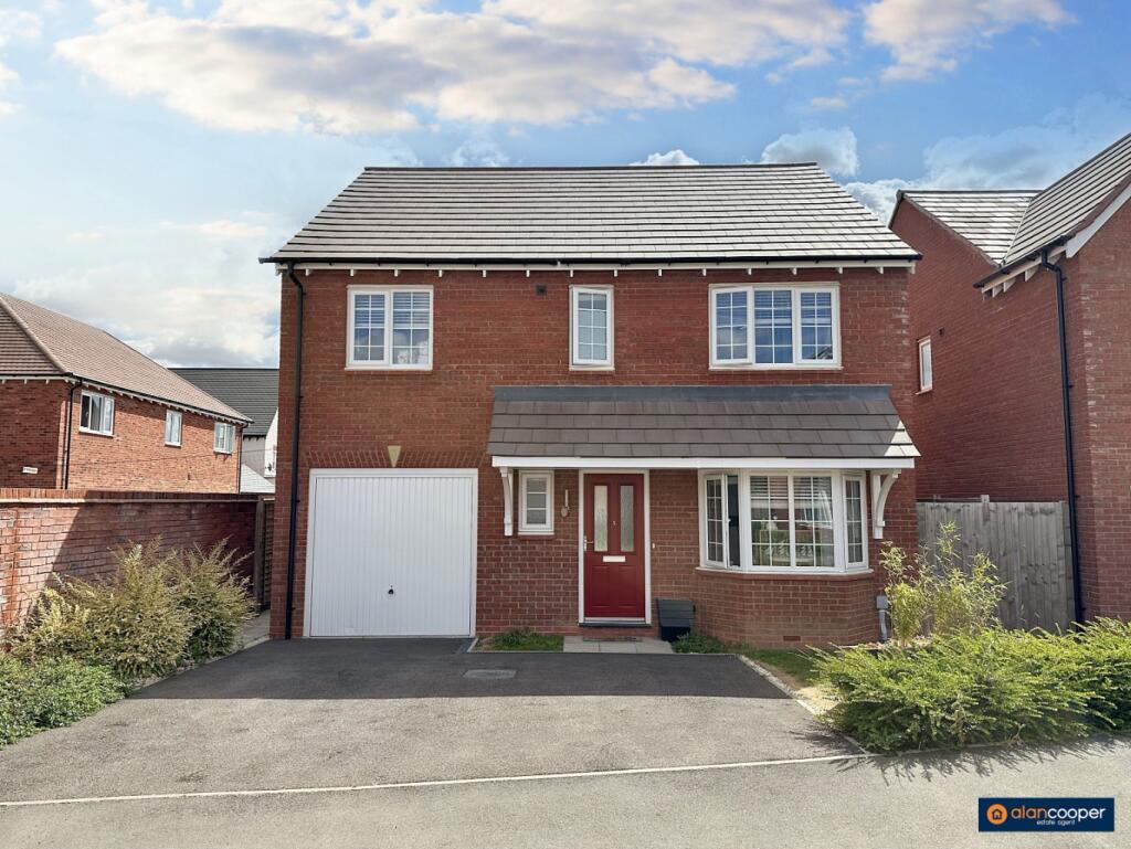 Main image of property: Ombersley Drive, Royal Park, Nuneaton, CV11 6WQ