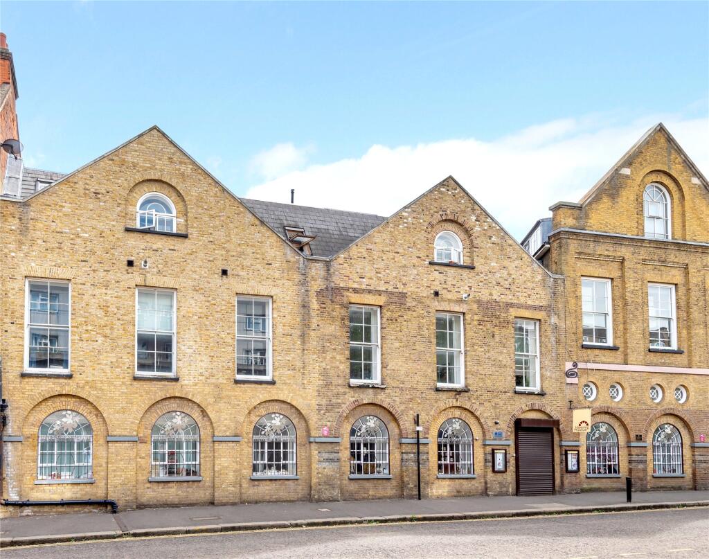 Main image of property: The Gatehouse, High Street, Romford, RM1