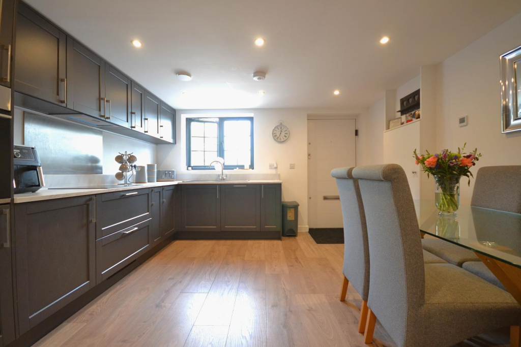 House in Dorchester - View 5