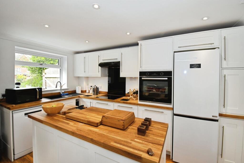 Blenheim Close, Skellingthorpe, Lincoln, LN6 photo 4