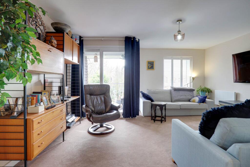 Monkley Court, Caversham photo 2
