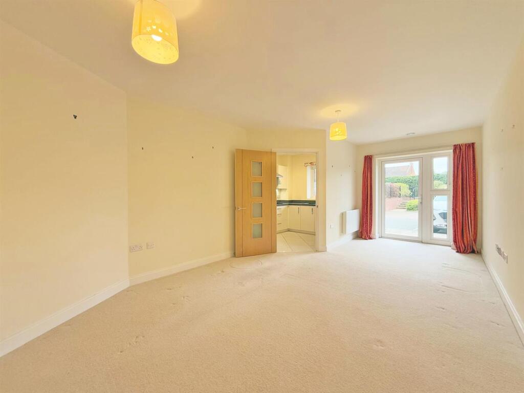 Summerfield Place, Wenlock Road, Shrewsbury photo 3