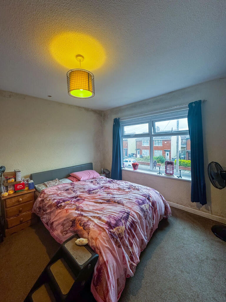 House in Blackpool, Claremont - More