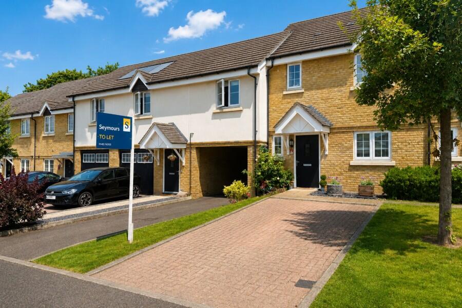 Main image of property: Knaphill, Surrey, GU21