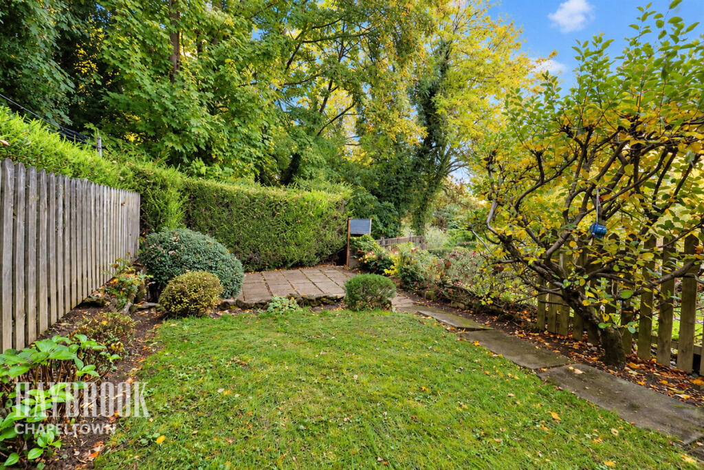 House in Sheffield, Charltonbrook, Ecclesfield - View 3