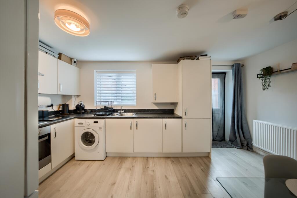 House in Stratford-on-Avon, Stratford-upon-Avon - View 4