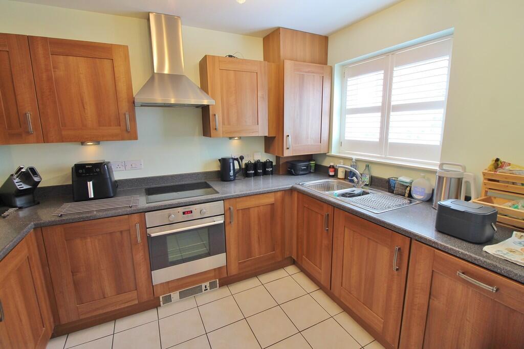 House in Portsmouth - View 5