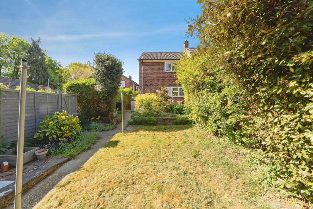 Additional image 12 of Ingles, Welwyn Garden City