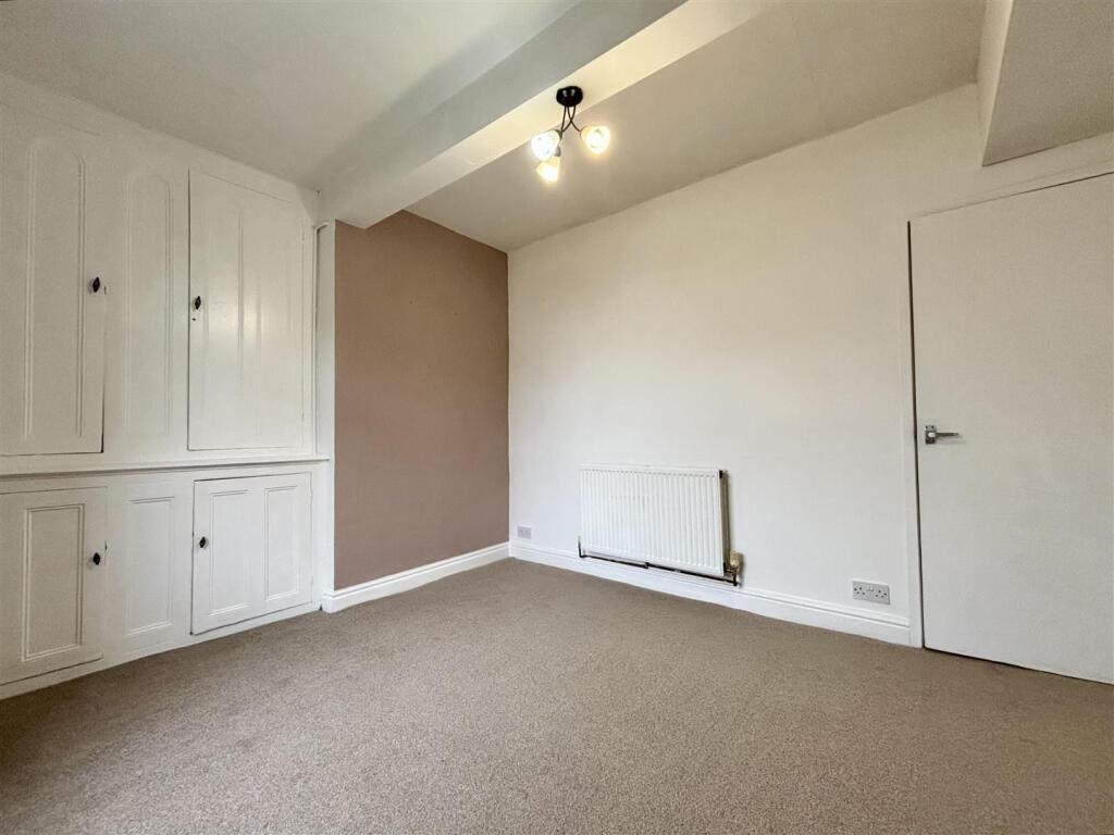House in Bradford - View 4
