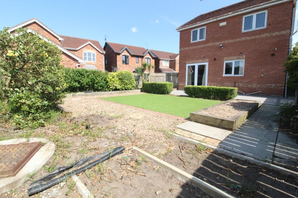 Broadwaters, Kingswood,  Hull, East Riding Of Yorkshire, HU7 photo 2