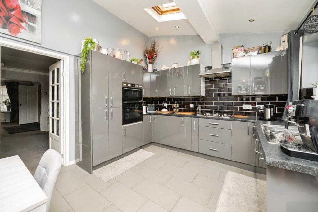 House in Redditch, Worcestershire - View 5
