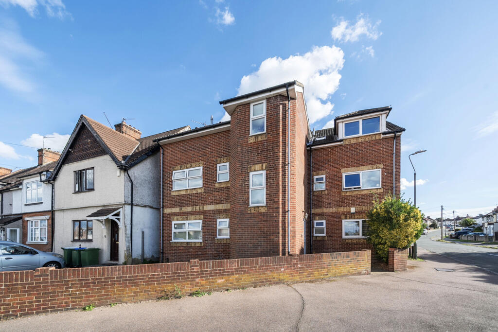 Main image of property: Parsonage Manorway, Belvedere