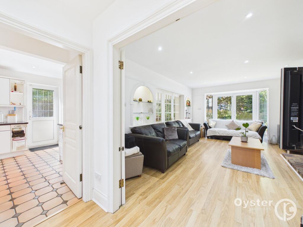 House in London - View 5