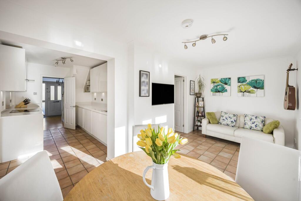 Silverdale Road, Earley photo 4