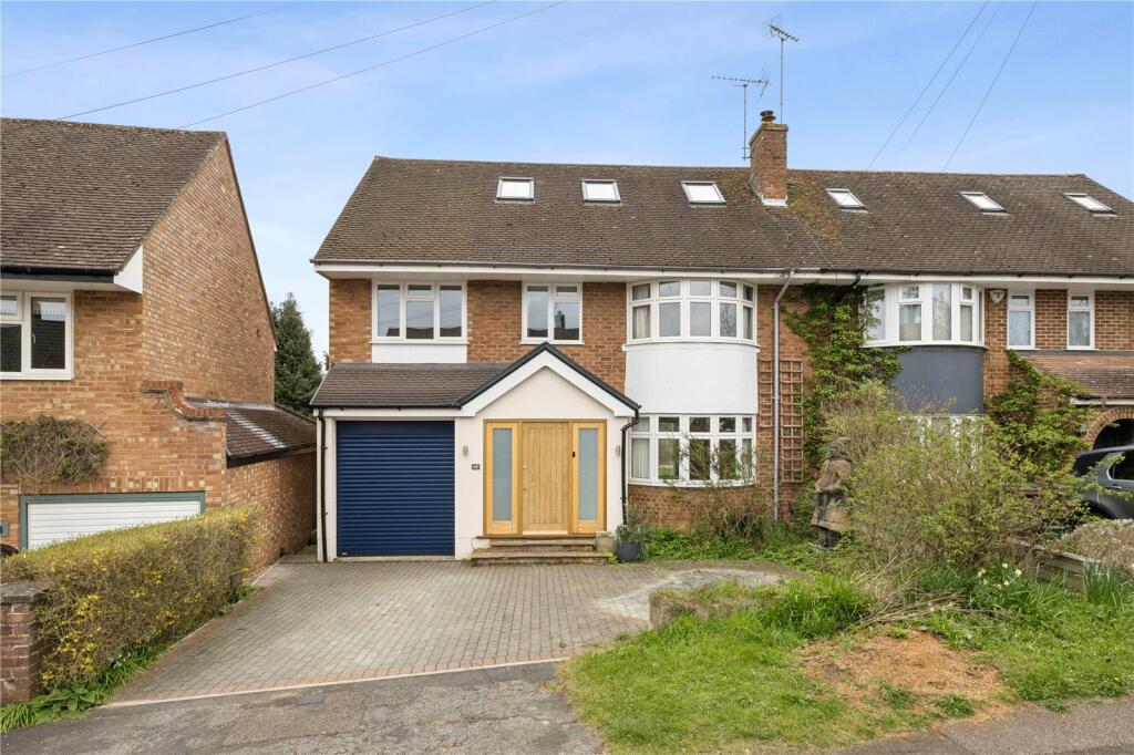 Main image of property: Park Rise, Harpenden, Hertfordshire, AL5