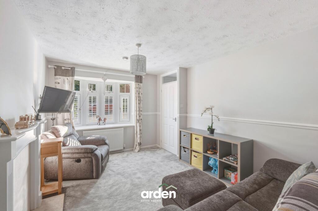 Stoneleigh Close, Redditch, B98 photo 3