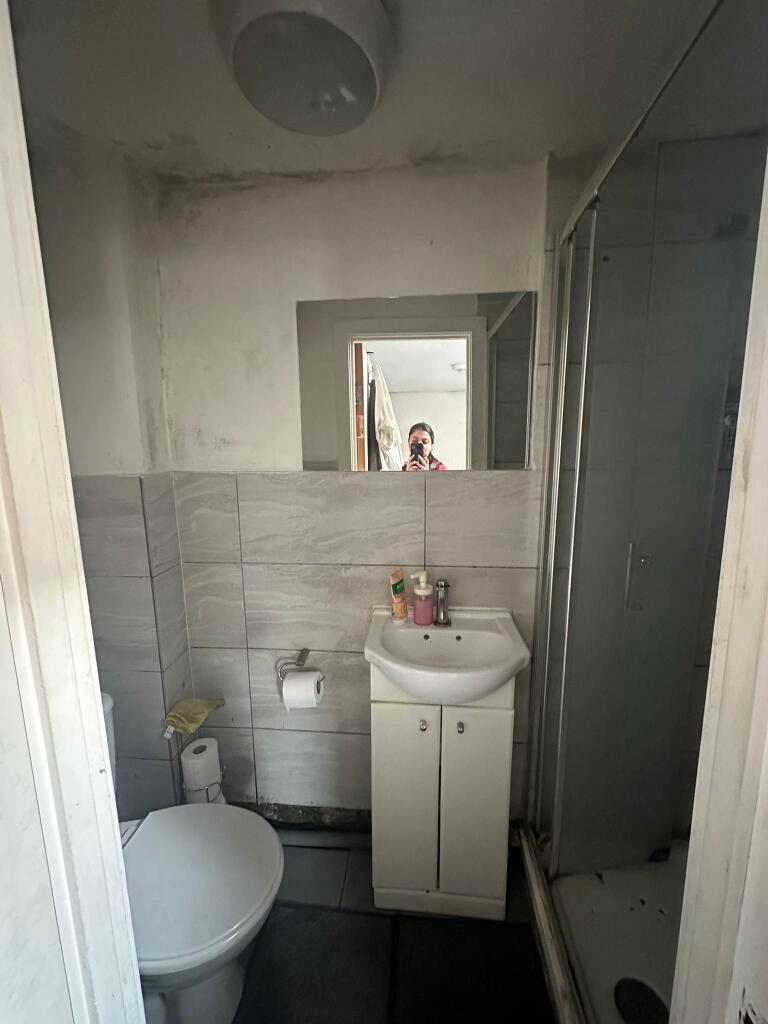 80B Seymour Avenue, Tottenham, London N17 9ED photo 5