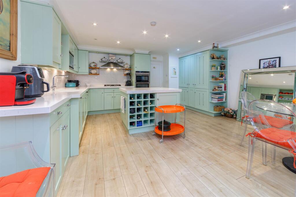 House in London - More