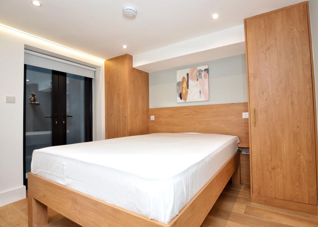 Main image of property: Room 7, 244 Hornsey Road, Holloway