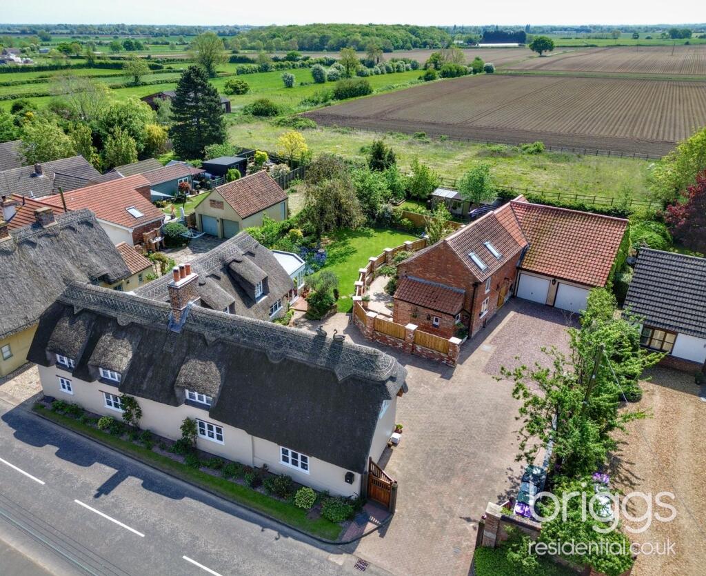 8-bed house on High Street, Thurlby, Market Deeping, PE10, £980,000