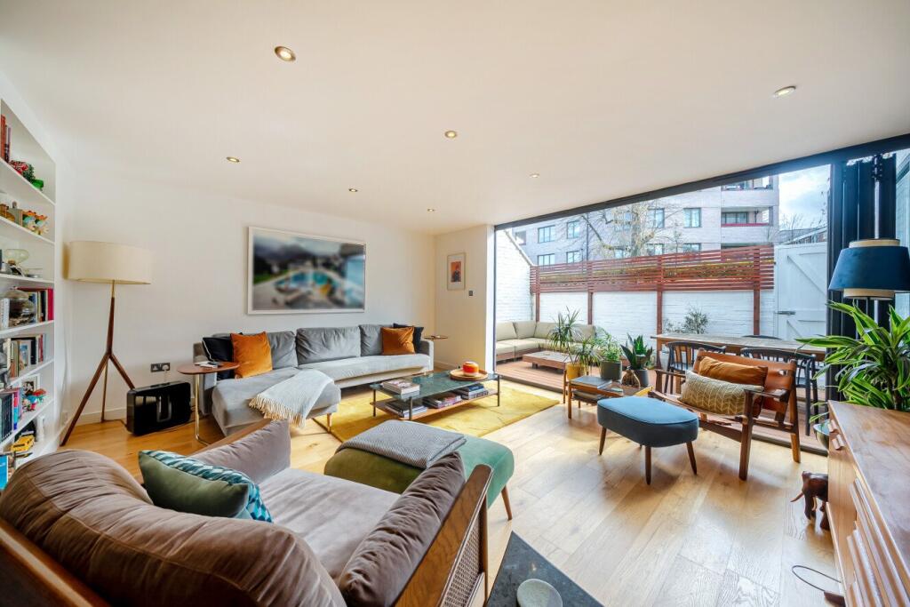 Main image of property: Tintern Close, Putney, London, SW15