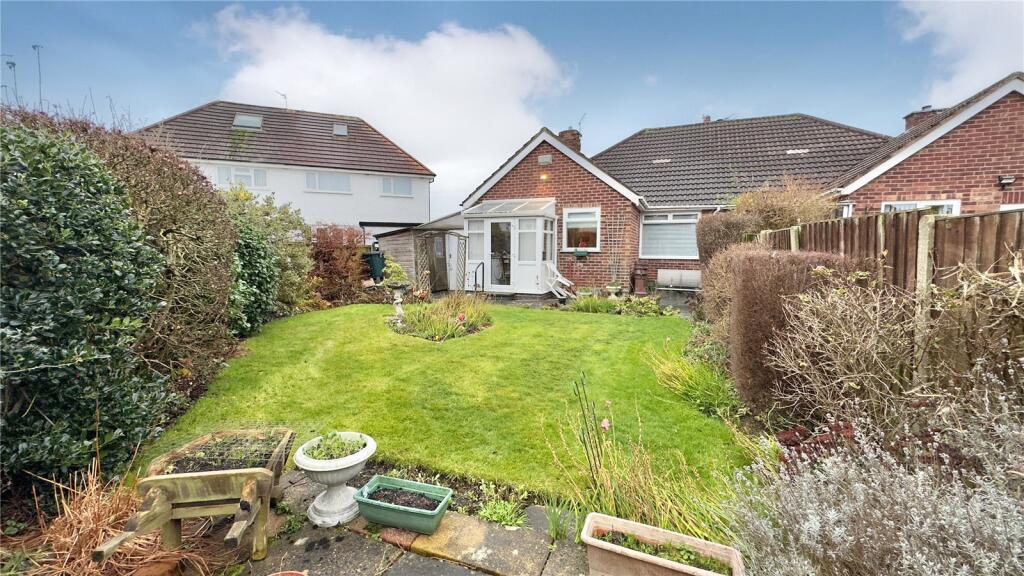 Ridgemere Road, Pensby, Wirral, CH61 photo 2