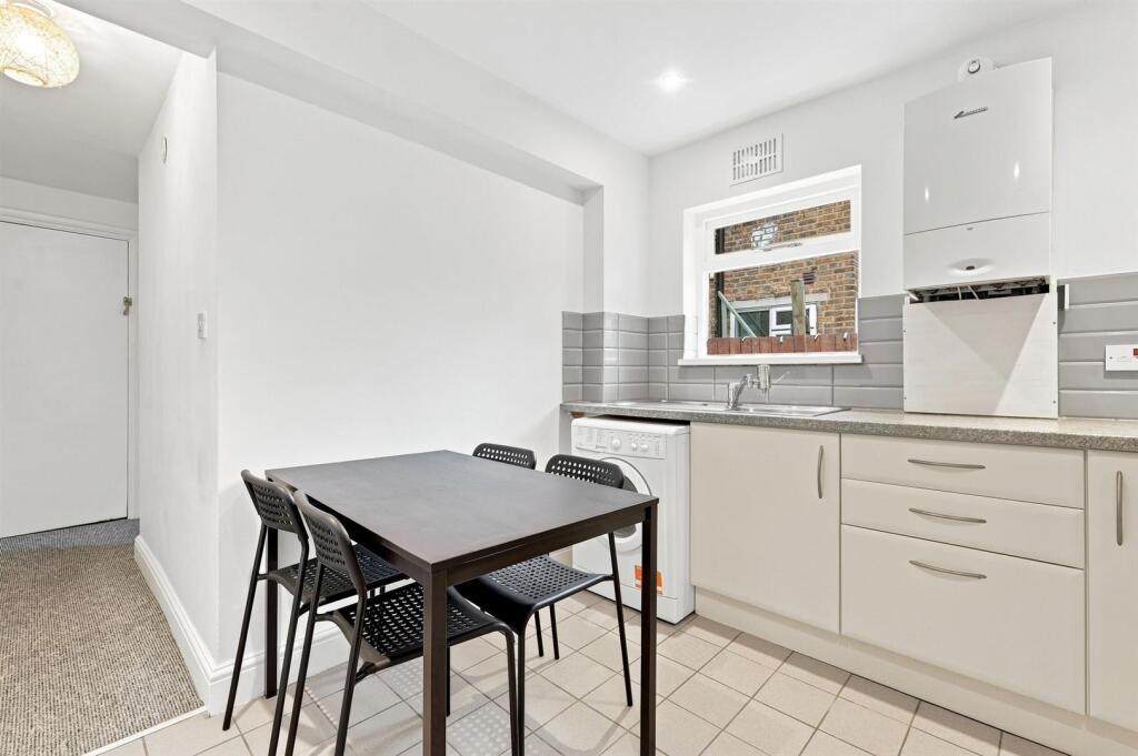 Apartment in London - View 4