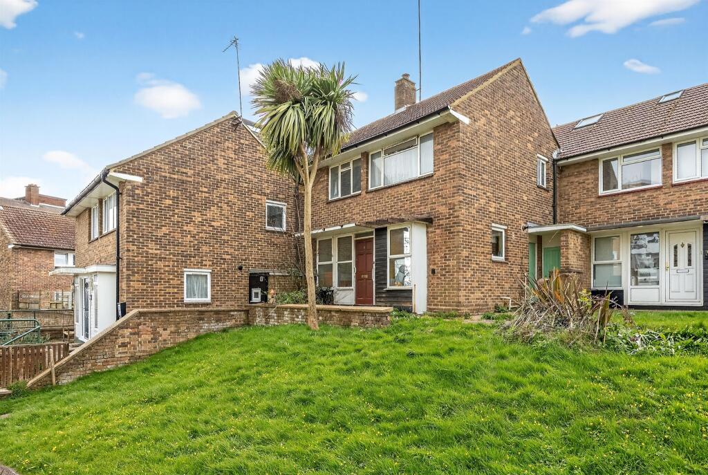 Main image of property: Stourhead Close, London