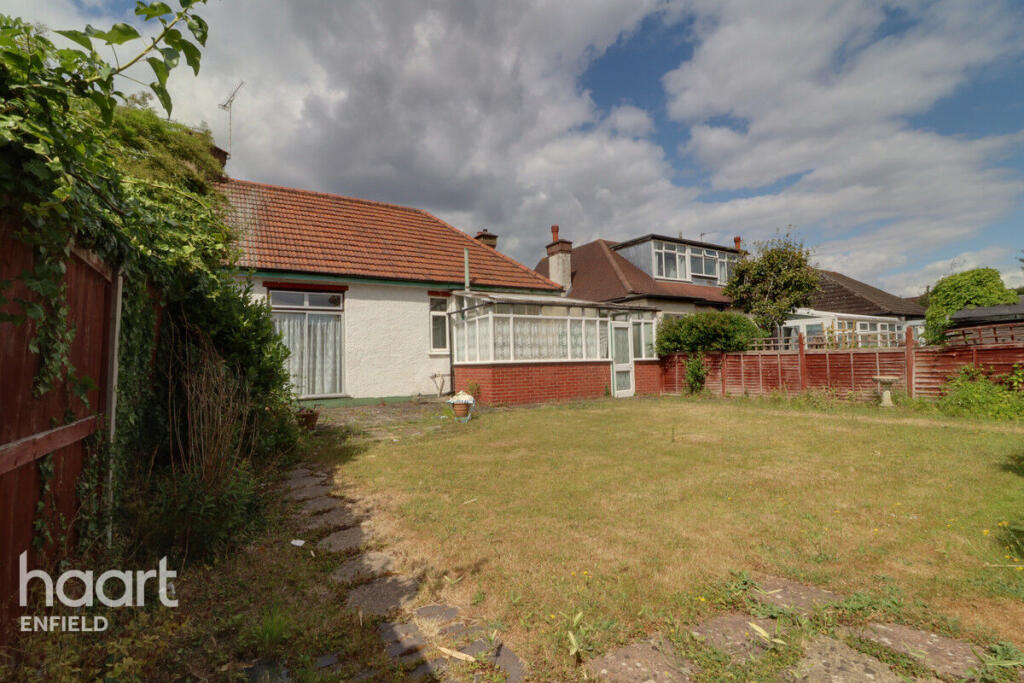 Main image of property: Manorway, Enfield