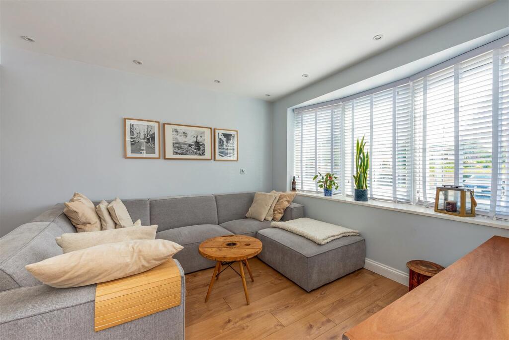 House in Portsmouth - View 4