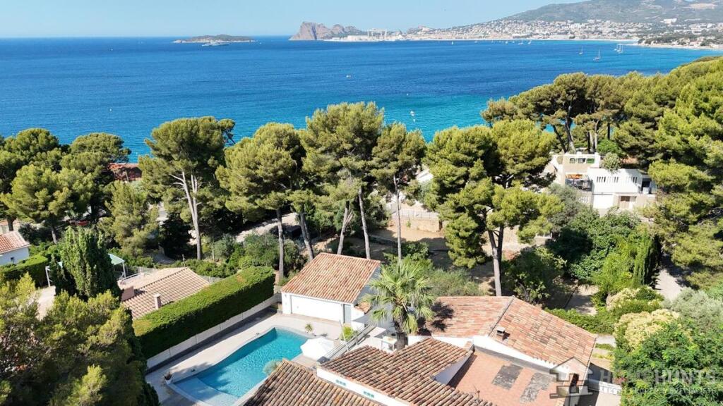 Main image of property: Provence-Alps-Cote d`Azur, Bouches-du-Rhône, La Ciotat