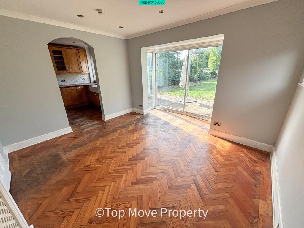 House in Epsom and Ewell, Manor Park - View 5