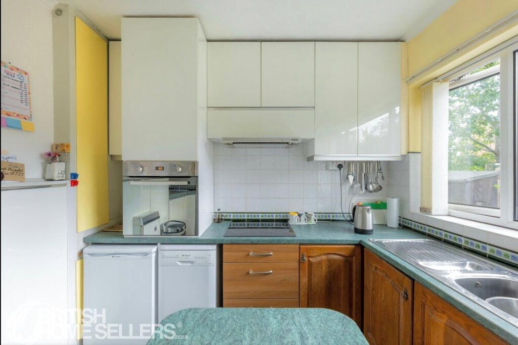 House in Dudley - View 3
