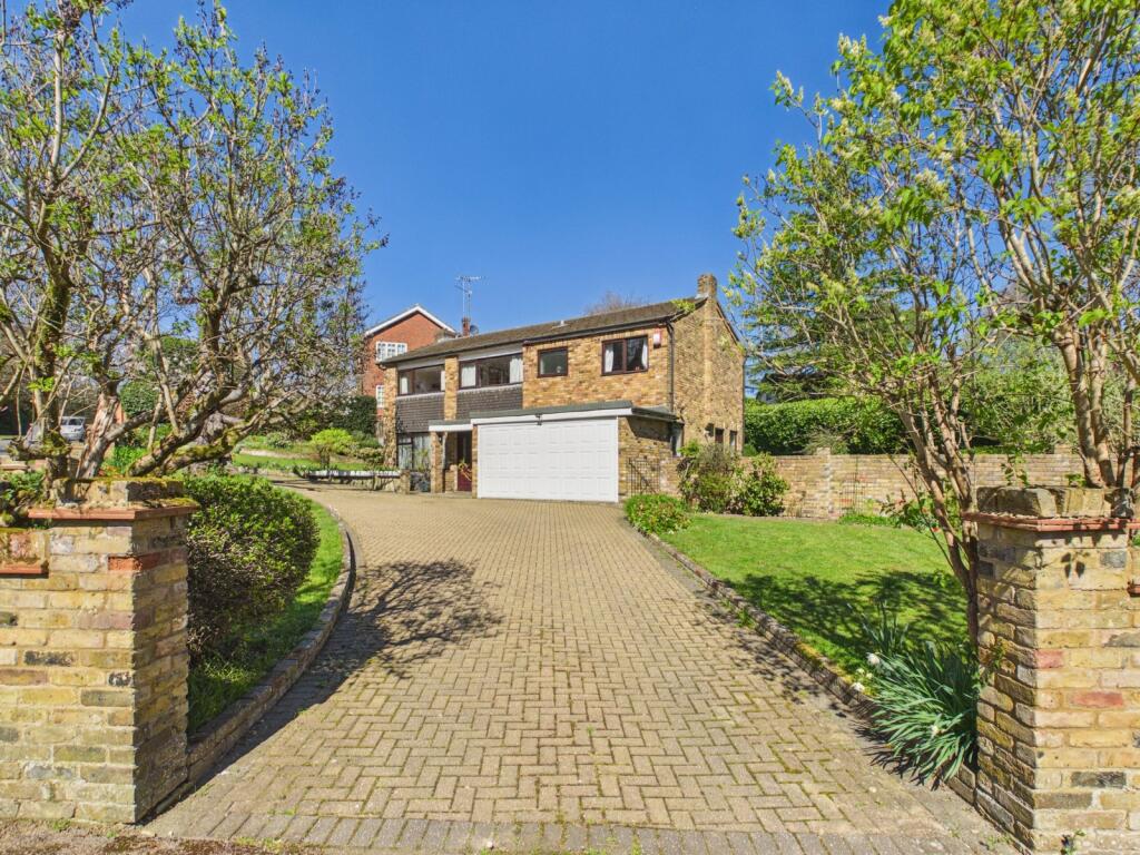 Main image of property: Eghams Wood Road, Beaconsfield, Buckinghamshire, HP9