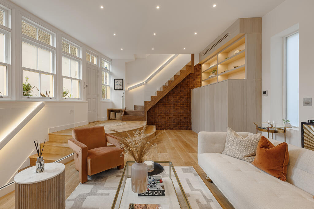 House in London - View 2